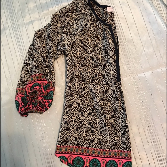 Girls size small tunic - Picture 5 of 7